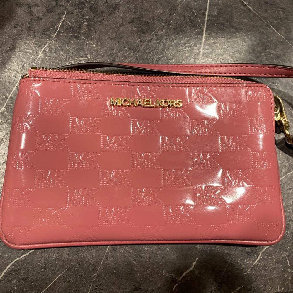 Michael Kors wristlet